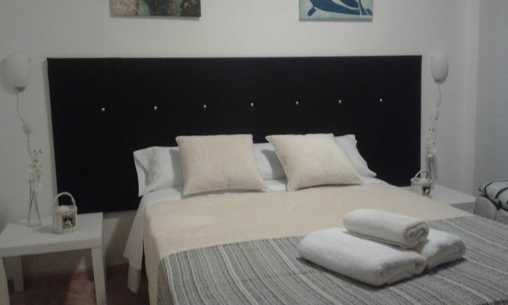 Comet Suites Almona กรานาดา ภายนอก รูปภาพ
